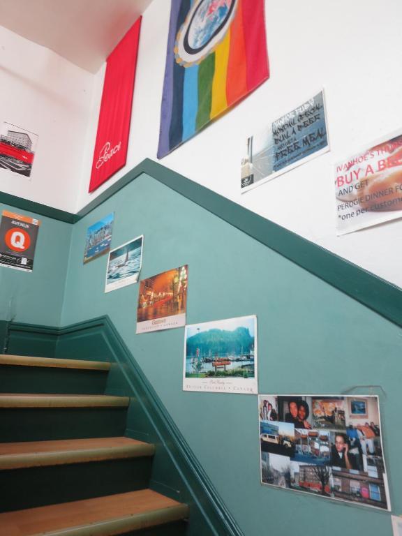 C&n Backpackers * Vancouver