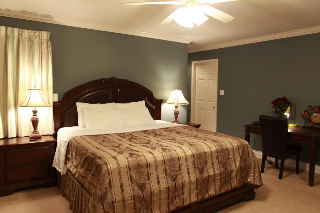 Bed & Breakfast Camilla House