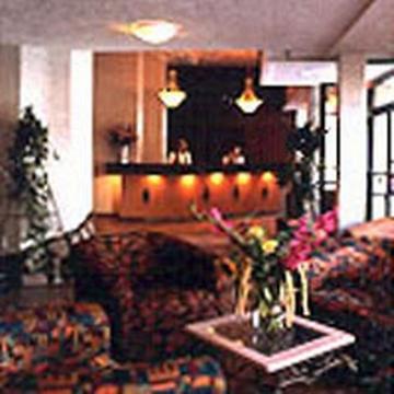 Howard Johnson By Wyndham Downtown Hotel