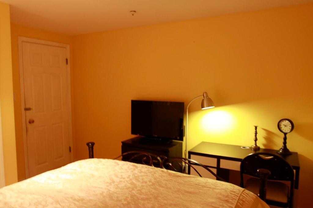 Camilla House Bed & Breakfast 4*