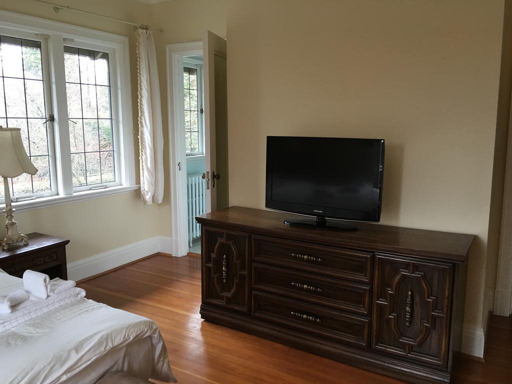 Angus House Guest house