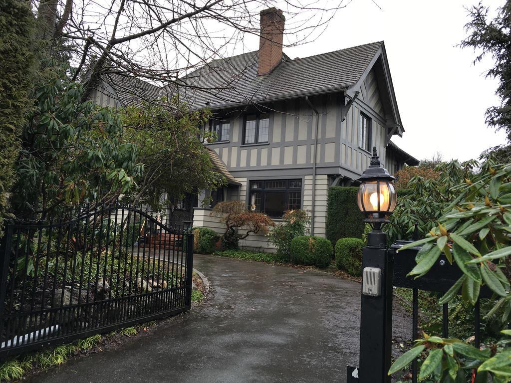 Angus House * Vancouver