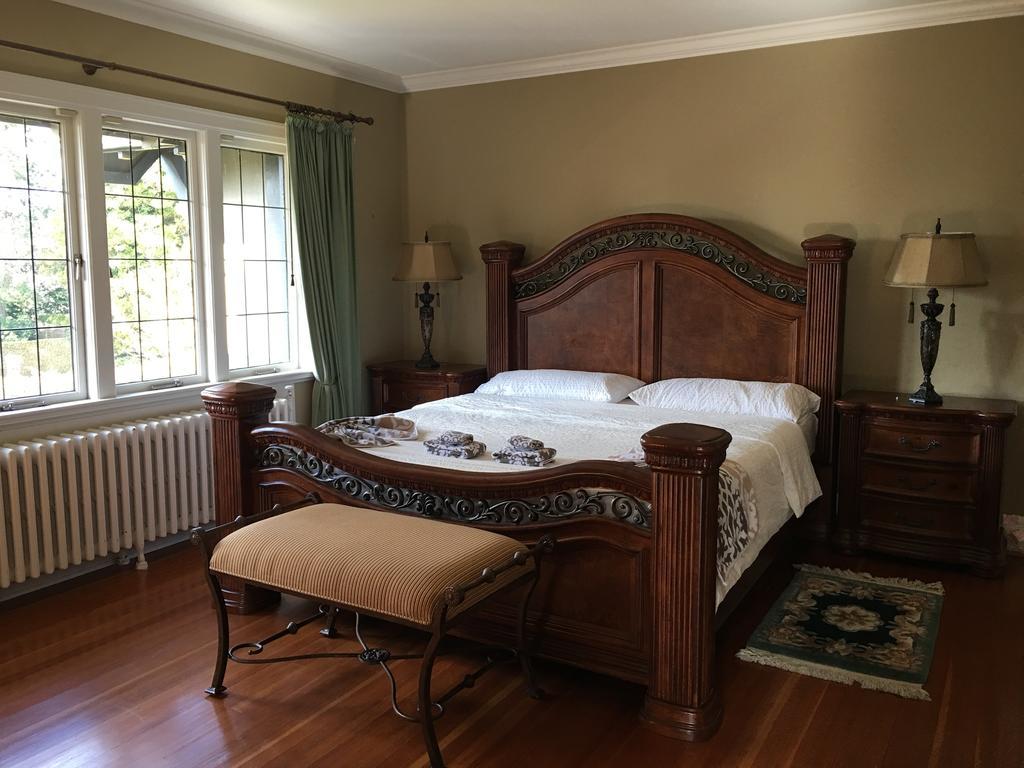 Guest house Angus House *