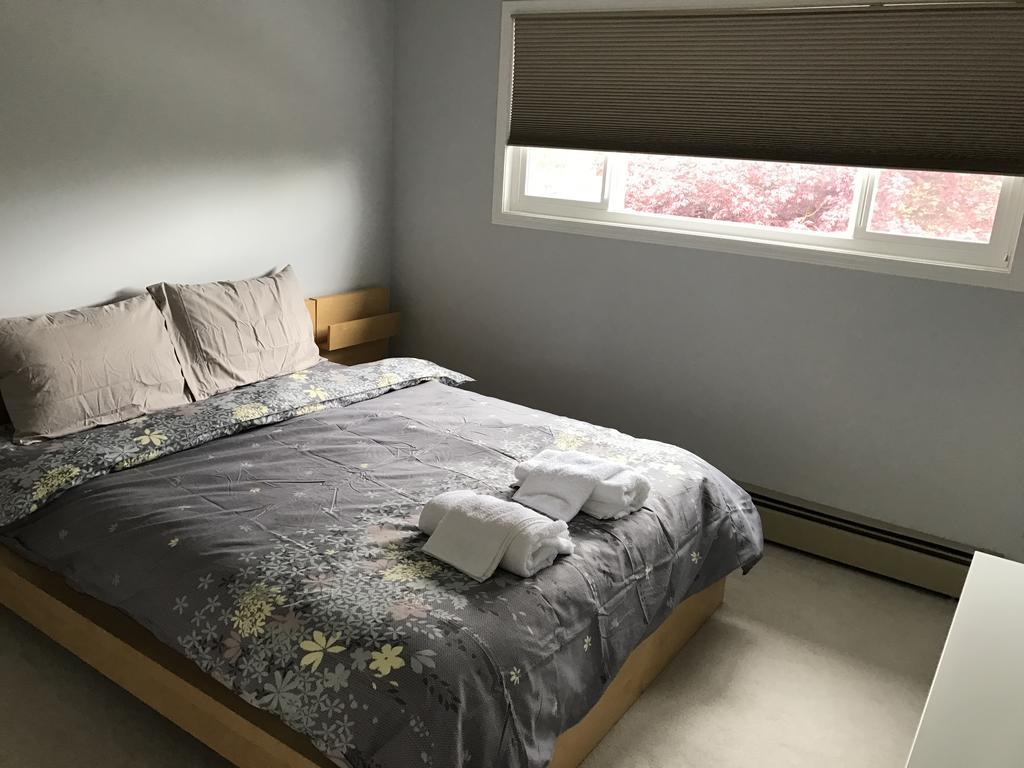 Columbia House Homestay *