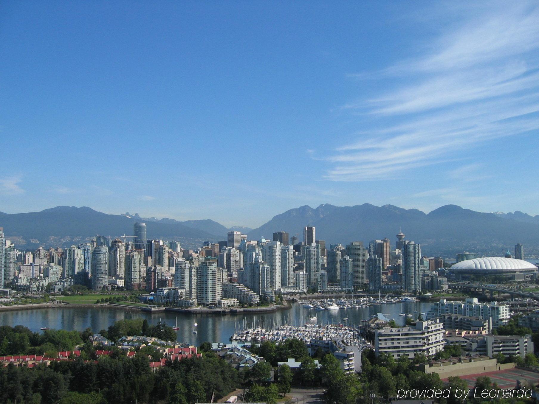 Vancouver-centre Broadway By Ihg Hotel