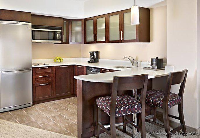 Hotel By Marriott Downtown 3*