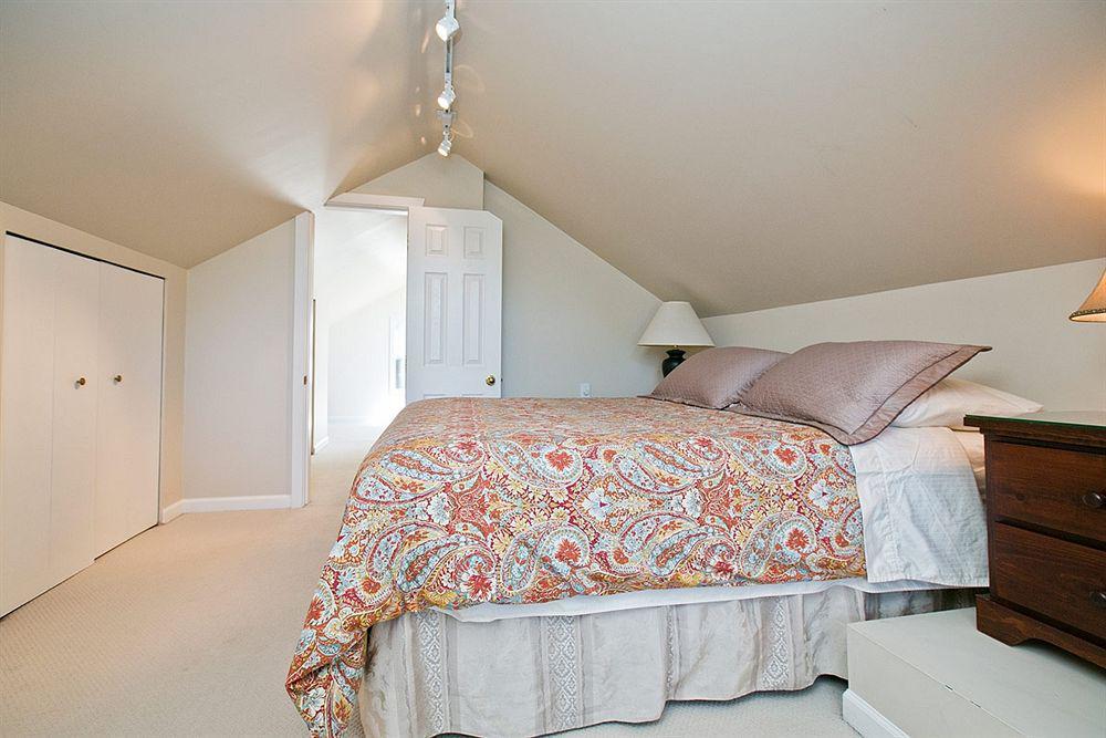 Alma Beach Manor Apartment *