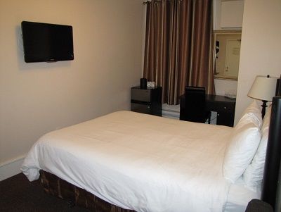 Barclay Hotel