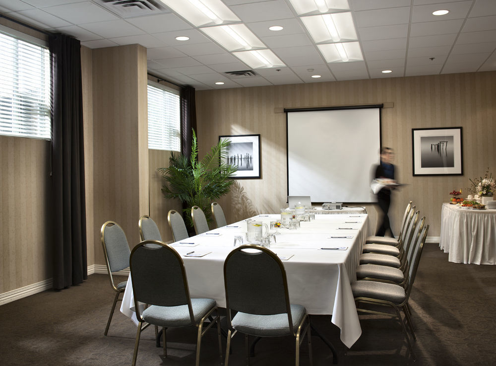 Hotel Western Airport 3*