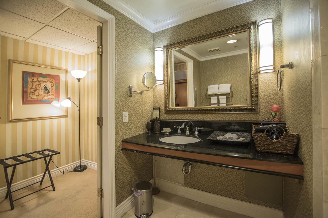 Aparthotel Boutique Suites - Vancouver 4*