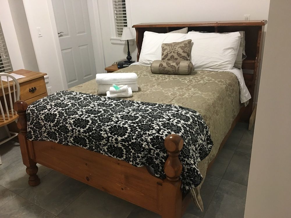 Bed & Breakfast White House