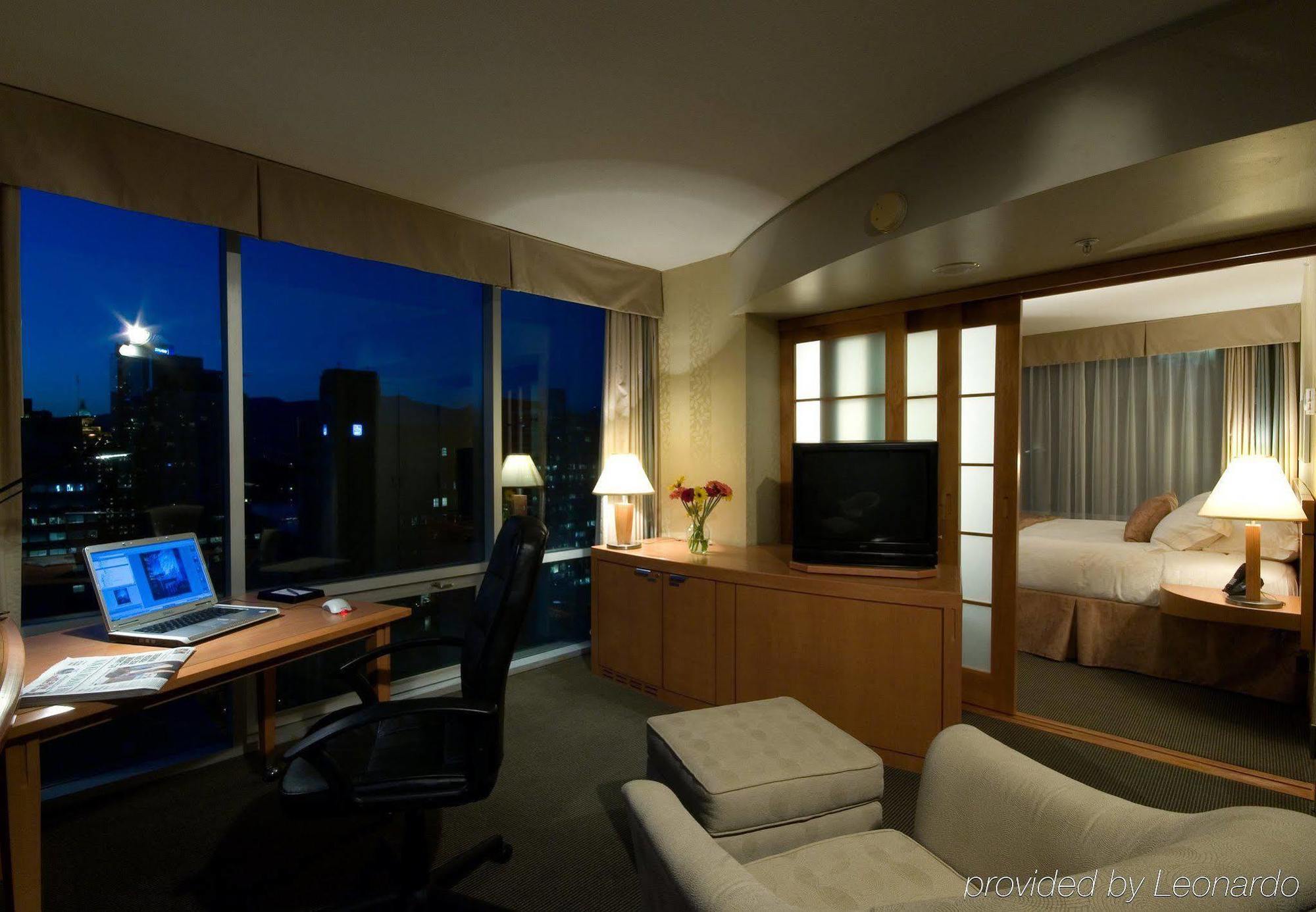 Delta By Marriott Downtown 4*