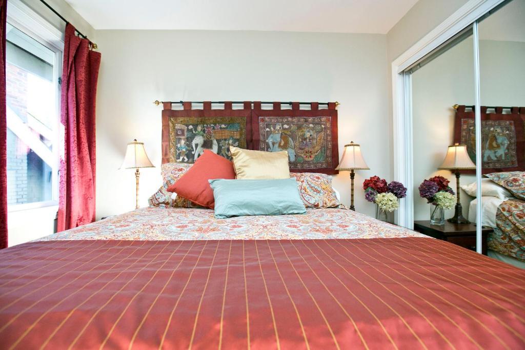 Alma Beach Manor Apartment