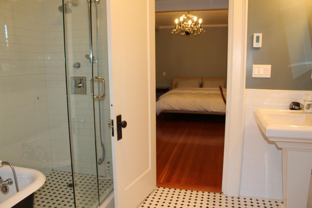 Cartier Guest house