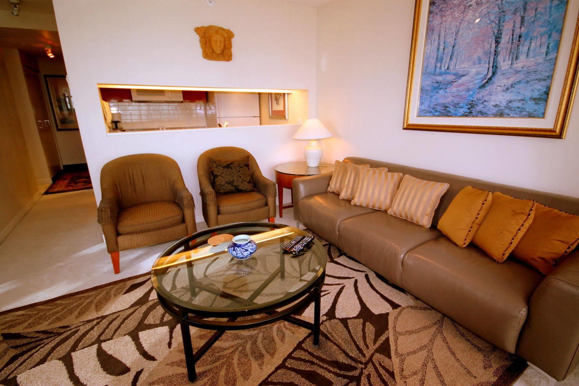 Dunowen Apartment Vancouver