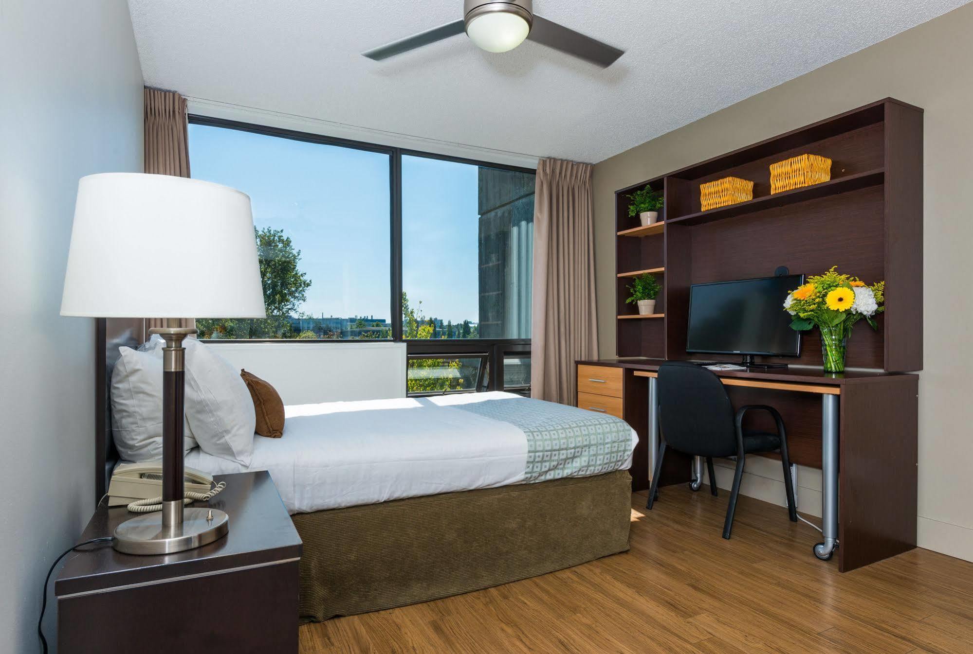 Hotel Gage At Ubc Vancouver