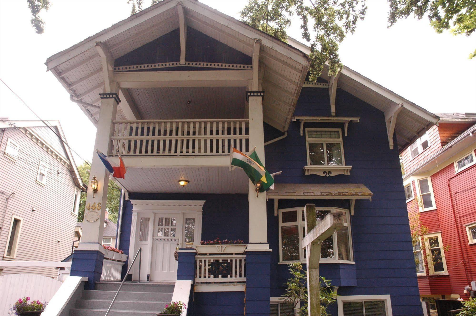 Bed & Breakfast Cambie