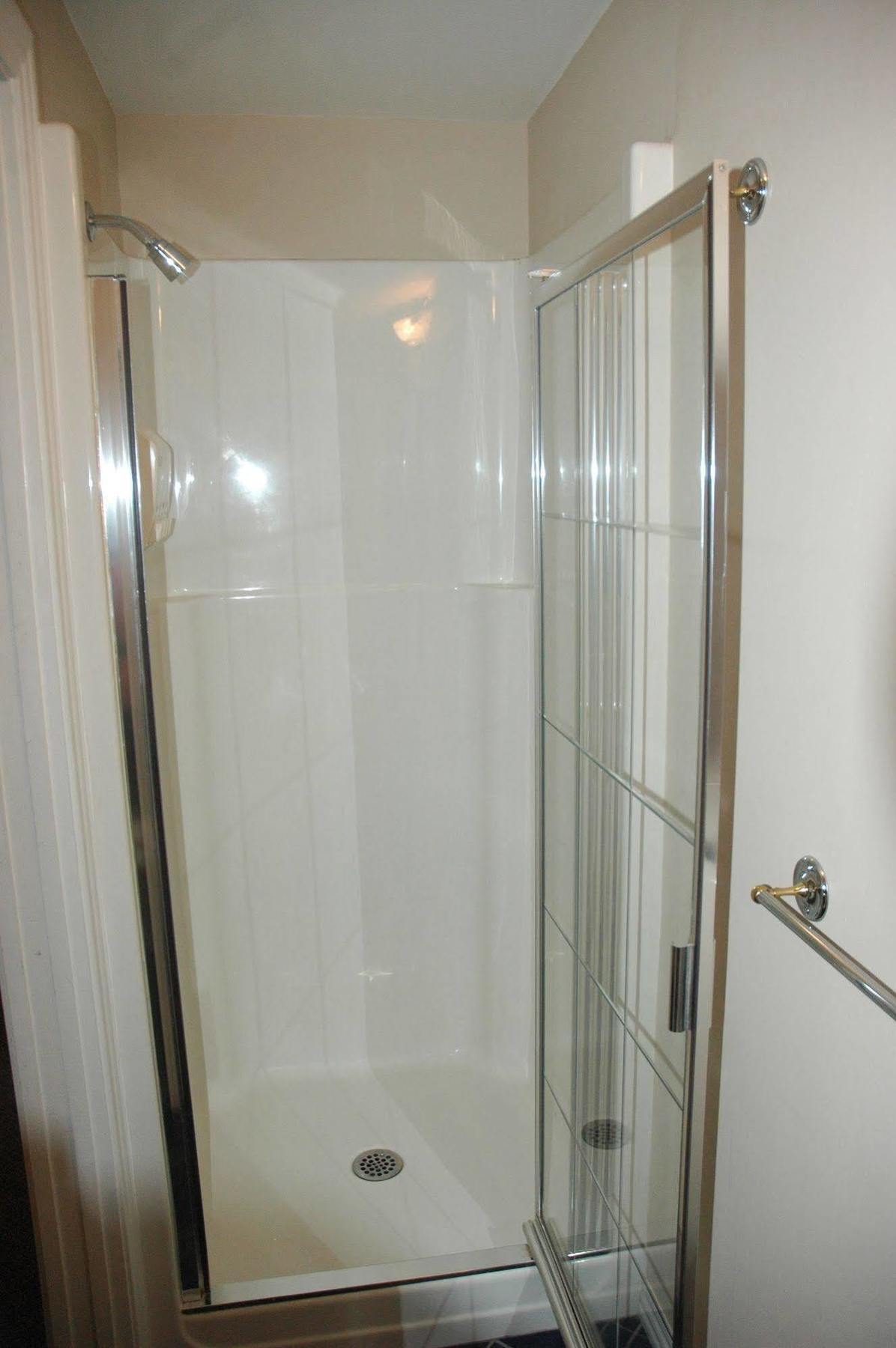 Cambie Bed & Breakfast 3*