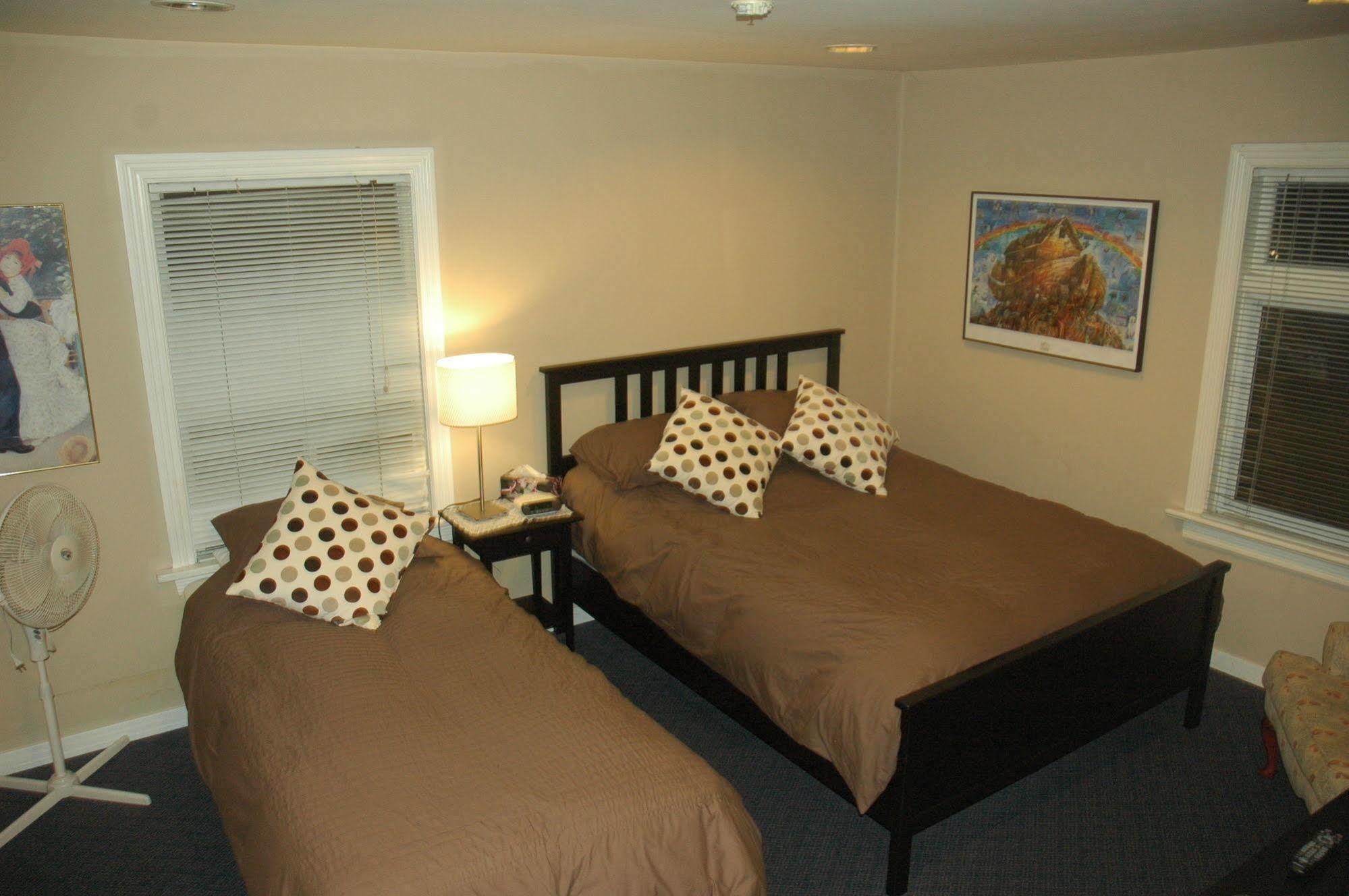 Bed & Breakfast Cambie 3*