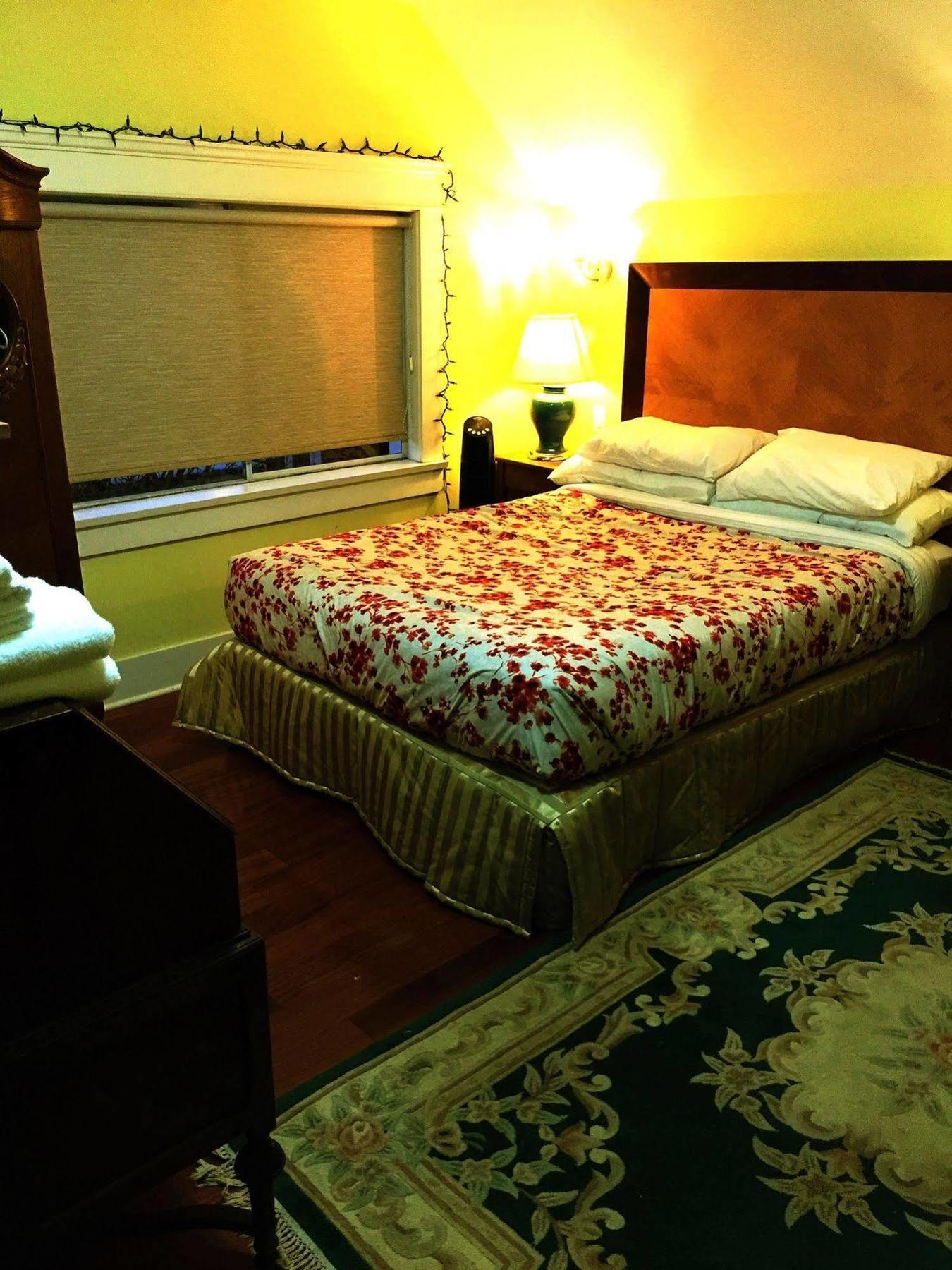 The Manor Guest house 3*