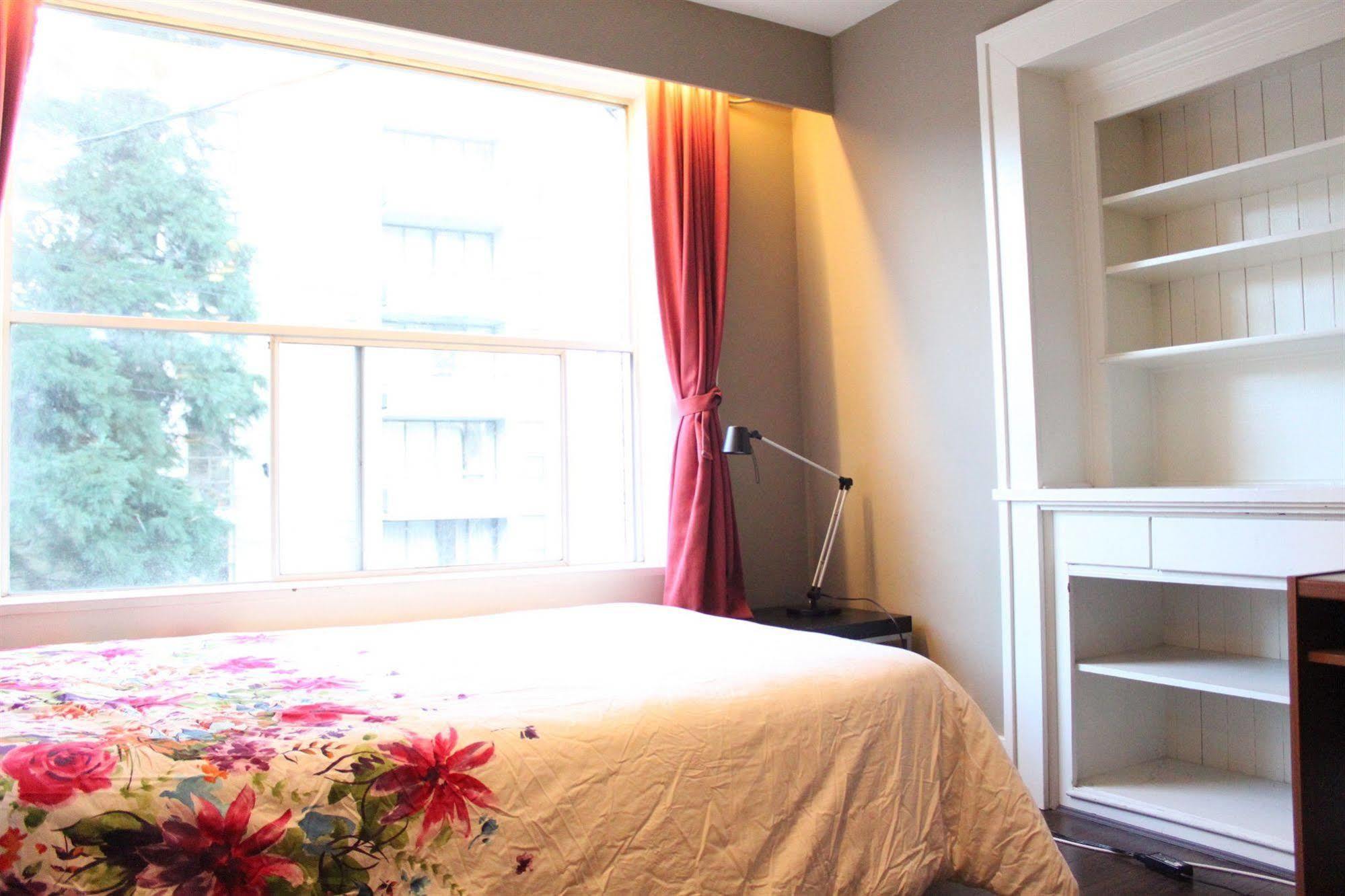 Hotel Mondeliving Robsonliving *