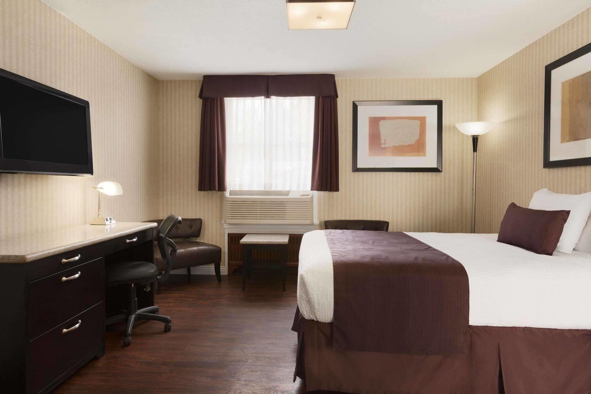 Days By Wyndham Metro Hotel Vancouver