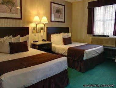 Days By Wyndham Metro Hotel
