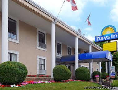 Days By Wyndham Metro 2* Vancouver