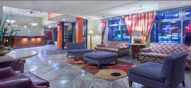 Howard Johnson By Wyndham Downtown Hotel 2*