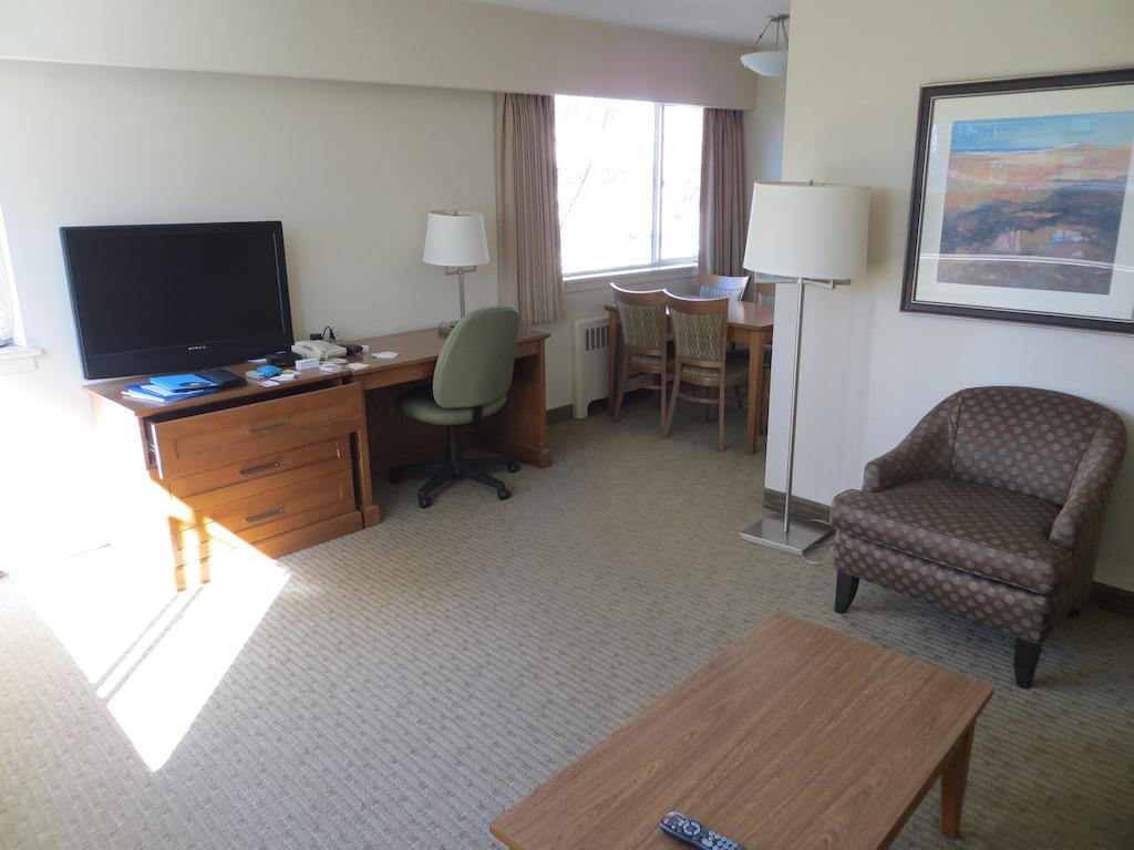 Oceanside Hotel 2*