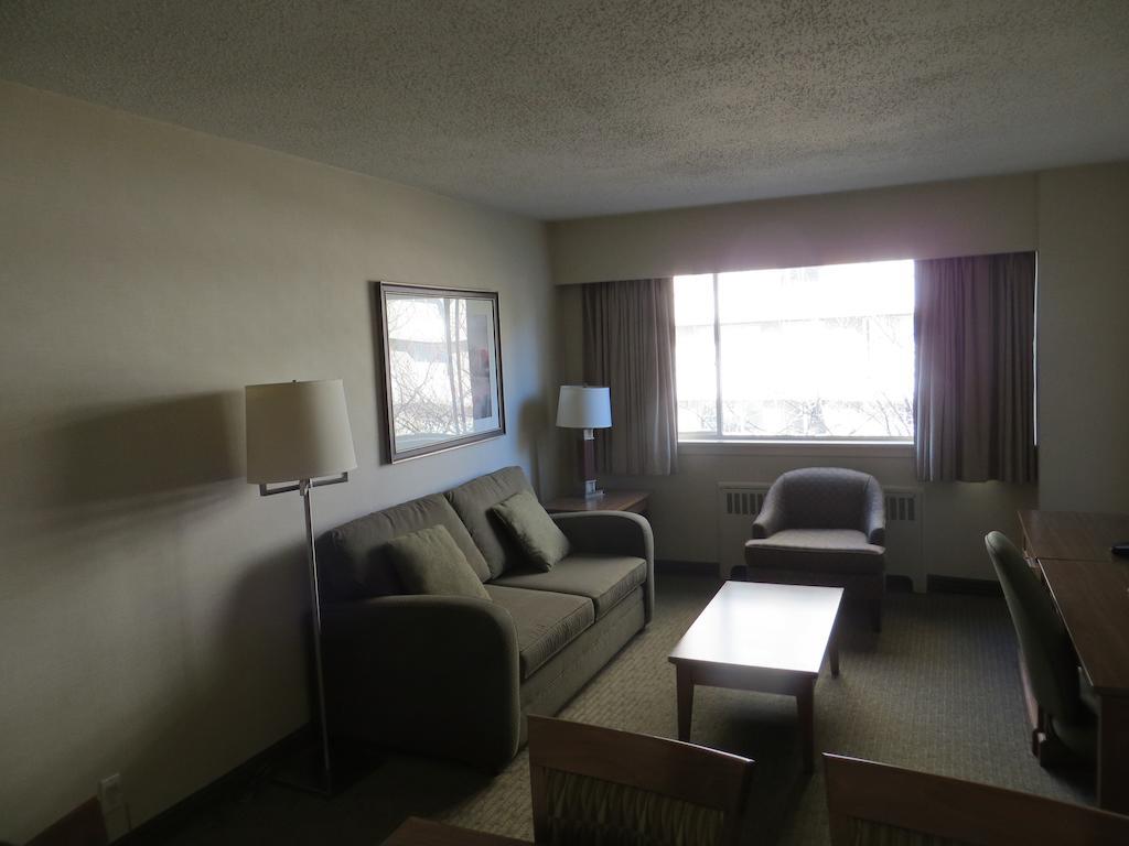 Hotel Oceanside Vancouver