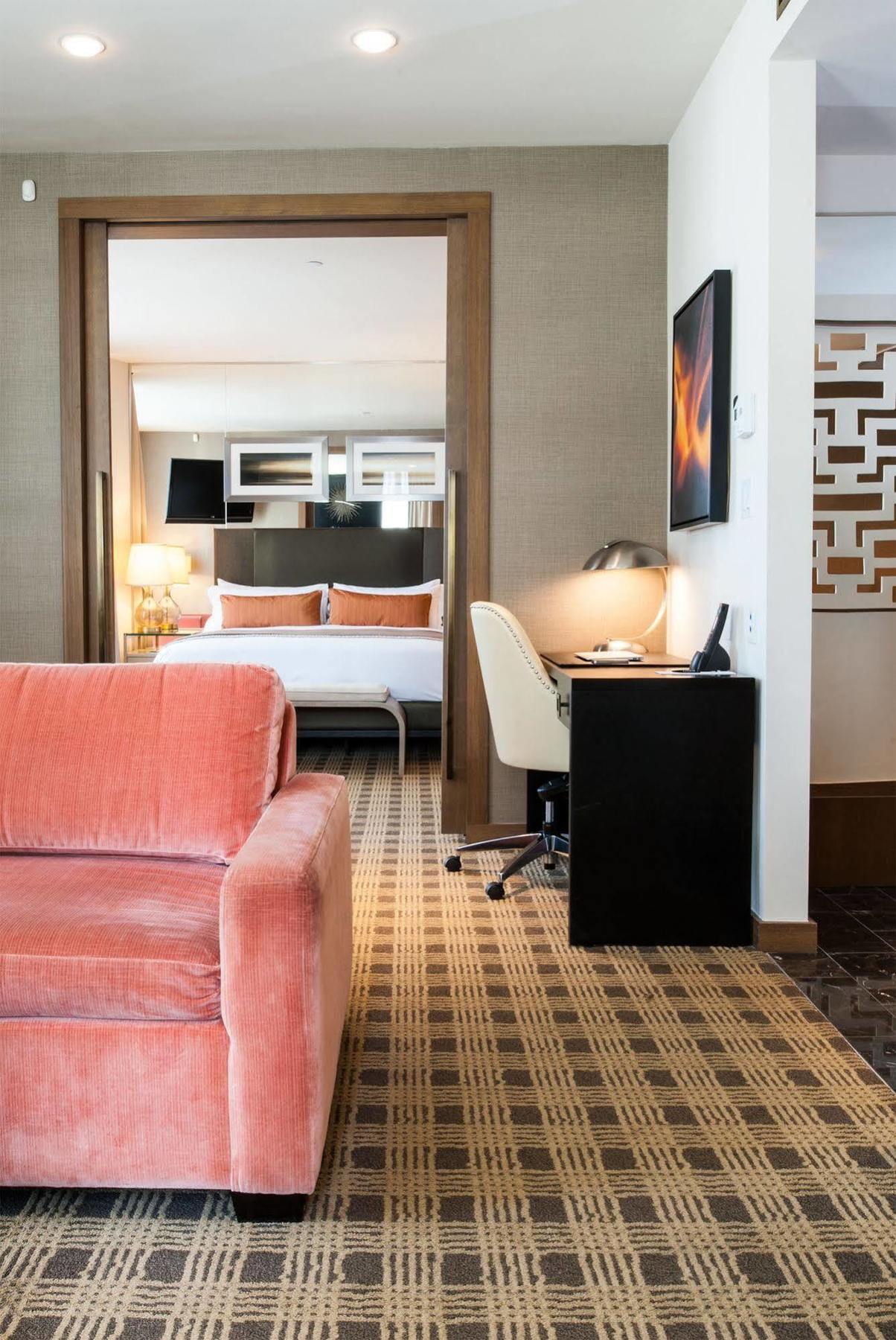 Loden 5* Vancouver