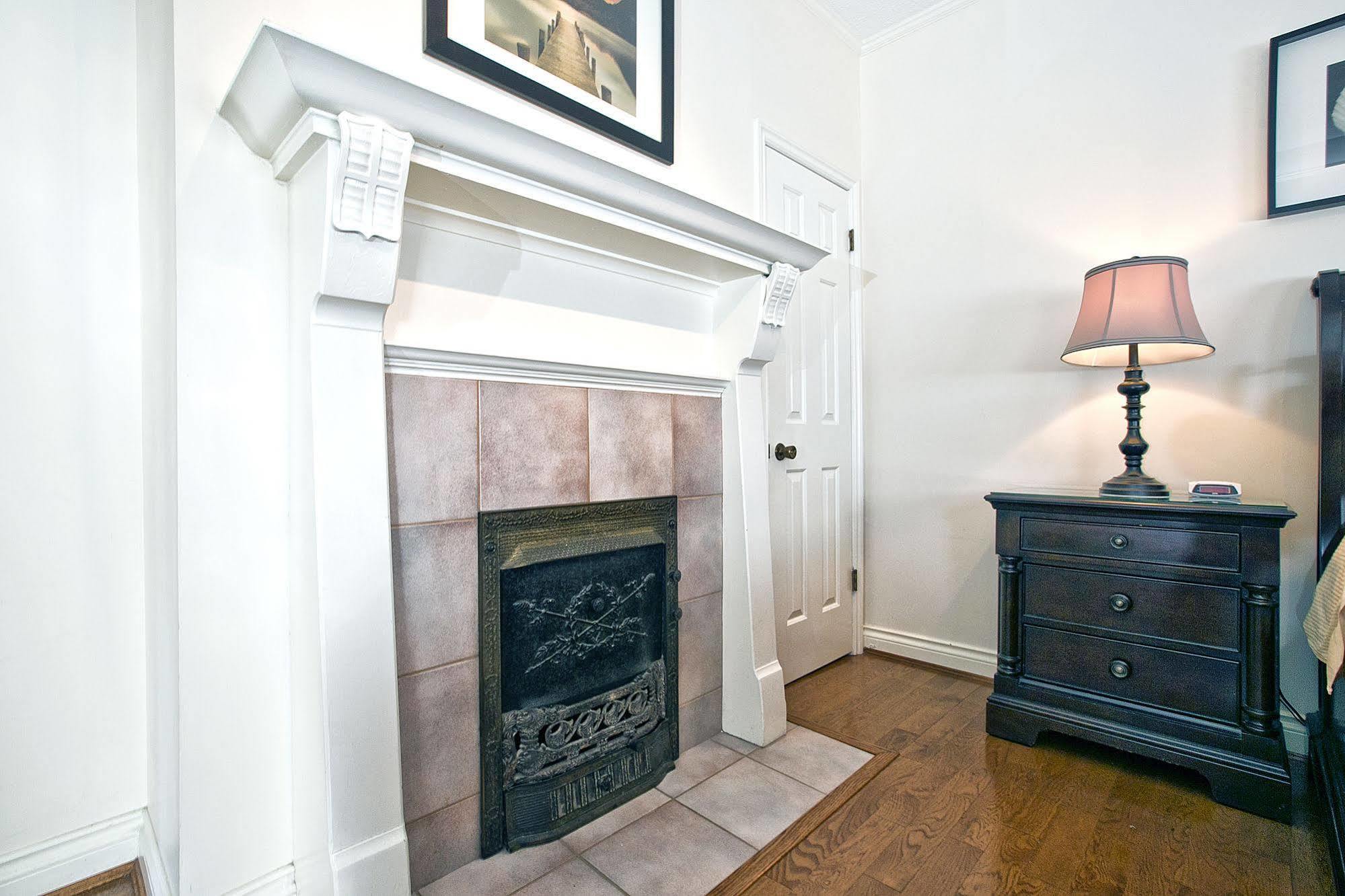 Alma Beach Manor Apartment Vancouver