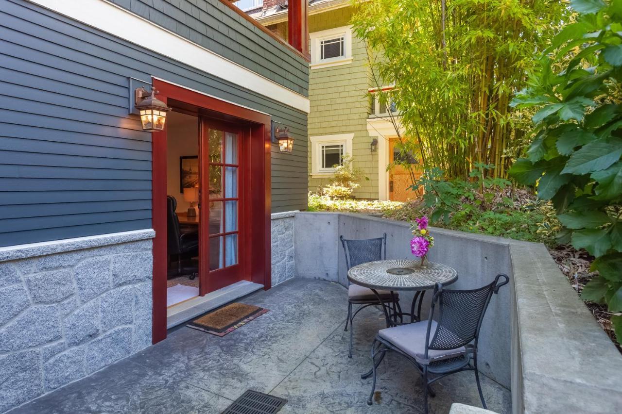 Beautiful, Quiet 3br In Posh Kitsilano Apartment *