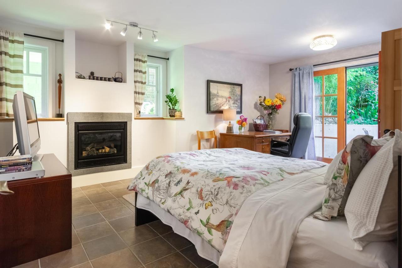 Beautiful, Quiet 3br In Posh Kitsilano Apartment *