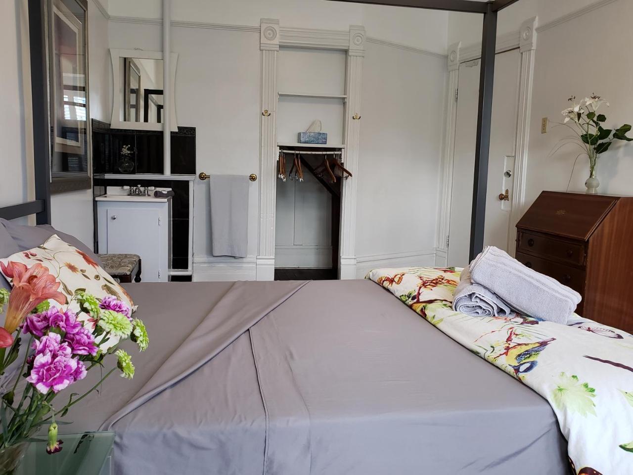 Hideaway Homestay *