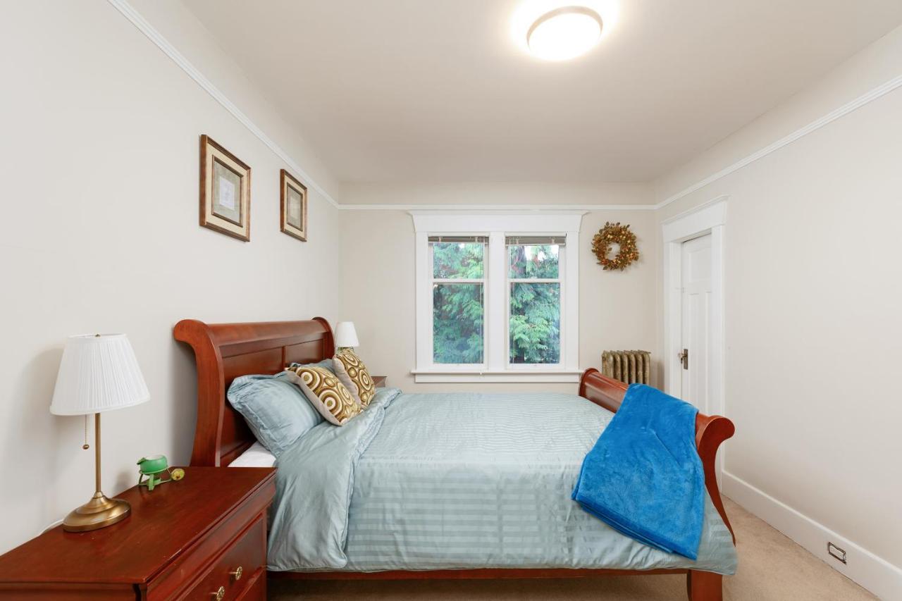 Shaughnessy Cozy Heritage House Vancouver