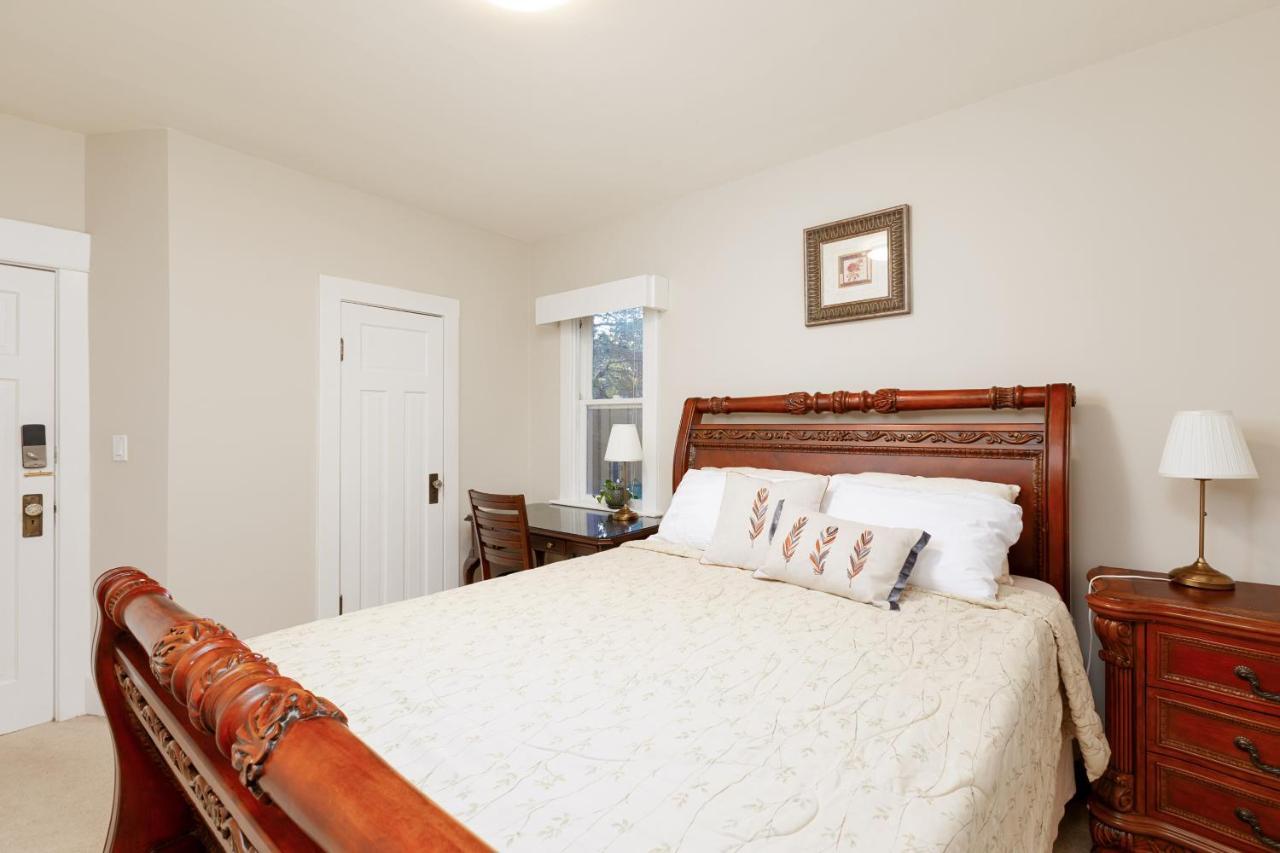 Shaughnessy Cozy Heritage House *