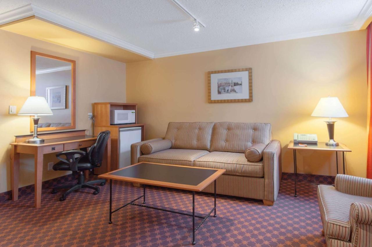 Howard Johnson By Wyndham Downtown 2* Vancouver