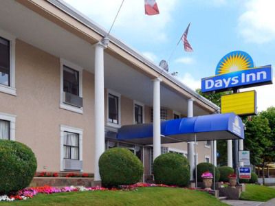 Hotel Days By Wyndham Metro
