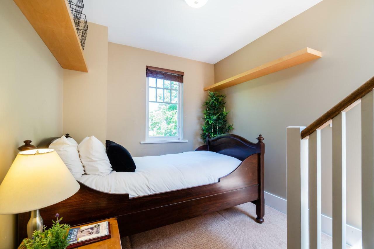 Hycroft Suites Apartment