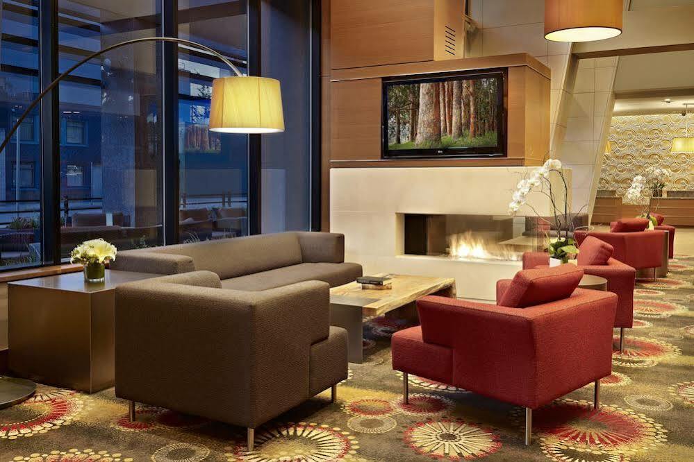 By Marriott Downtown Hotel Vancouver
