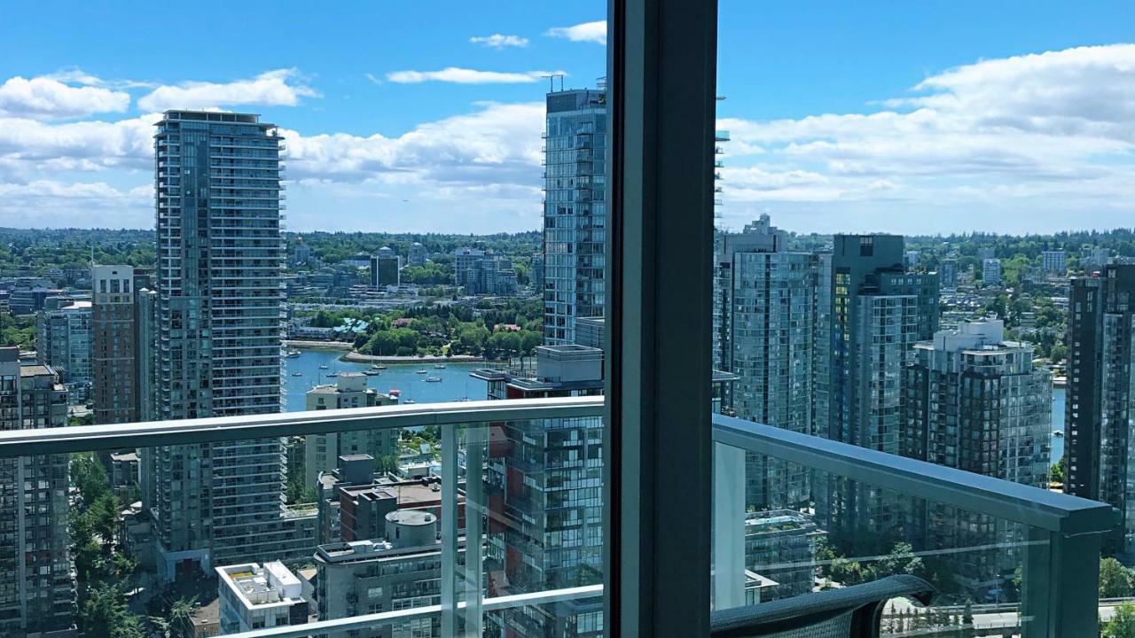 Brand New Seaview High-rise Downtown *
