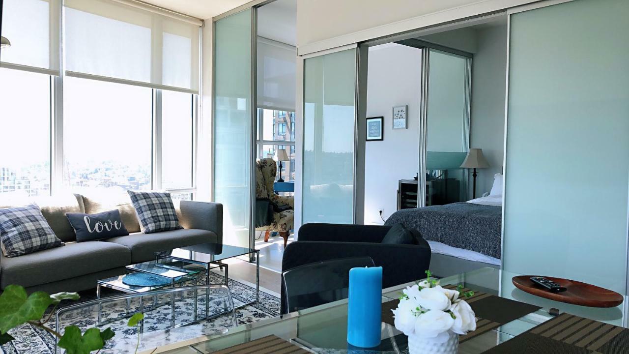 Brand New Seaview High-rise Downtown Apartment Vancouver