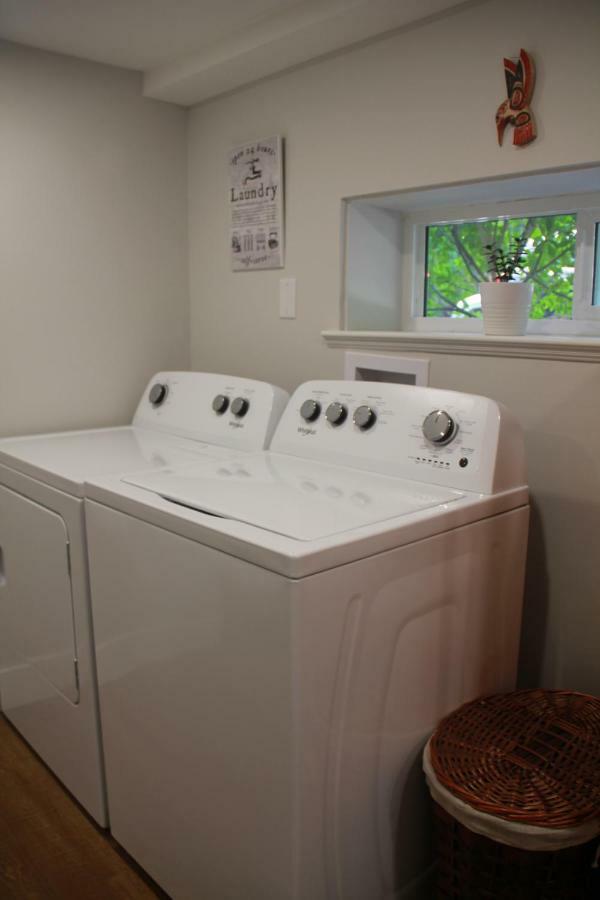 Hiddengem-private Modern On Trendy Main St Apartment
