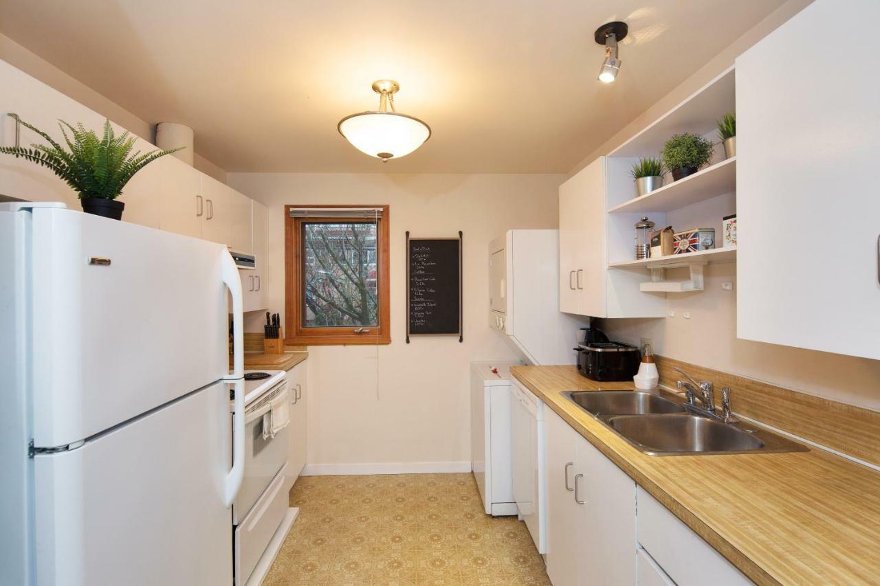 Billion Dollar Views In A Beautiful Fairview Slopes Heritage House Apartment Vancouver