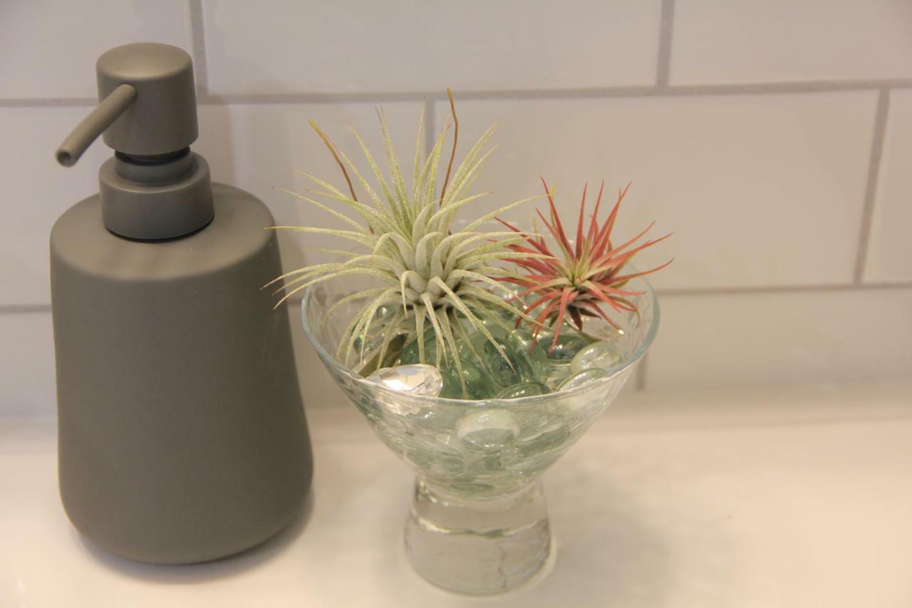 Apartment Hiddengem-private Modern On Trendy Main St *