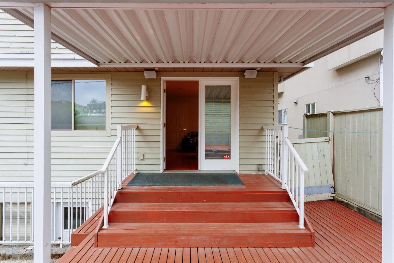 Guest house Convenient To Attractions & Close To Airport *