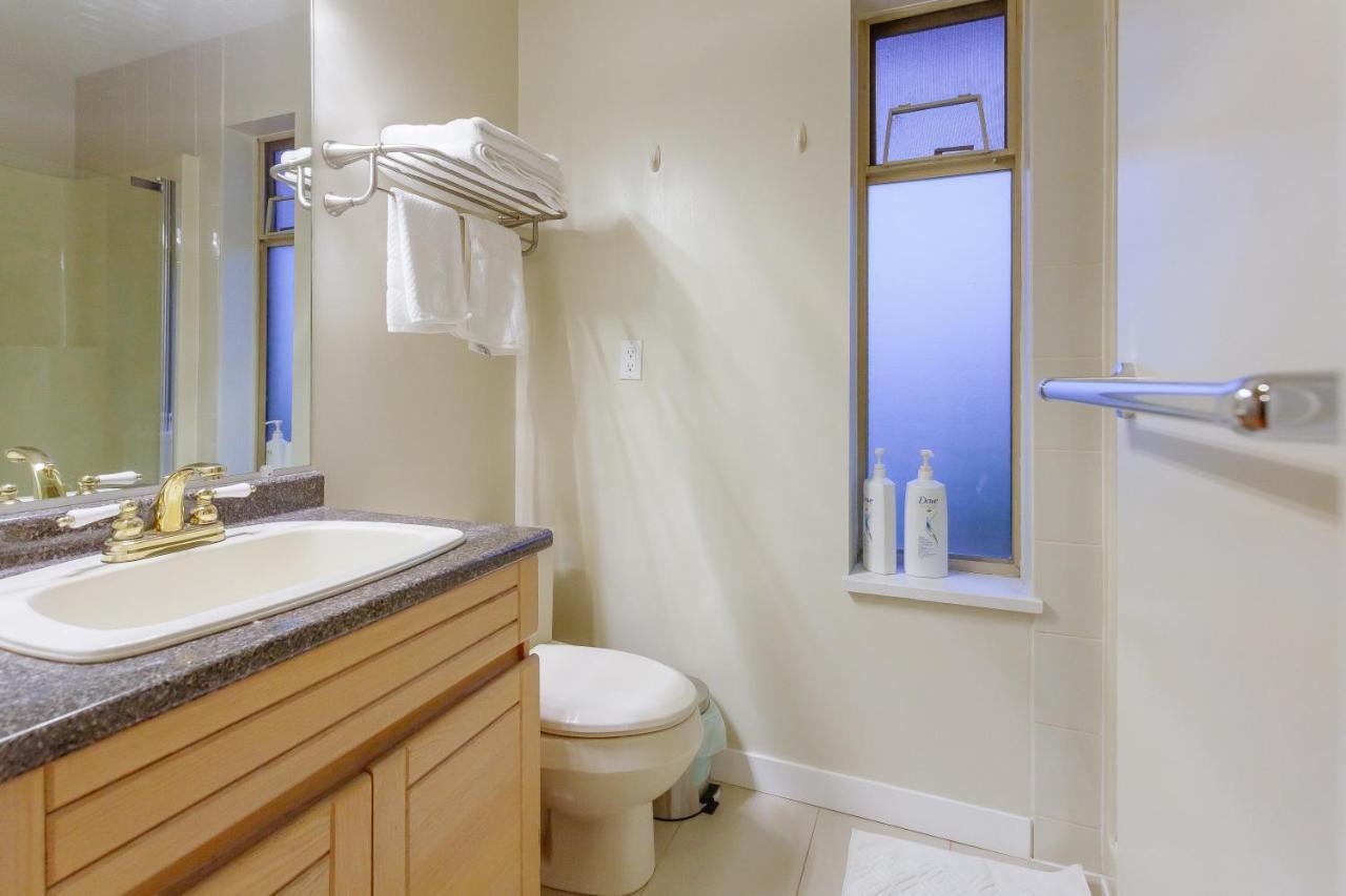 Guest house Convenient To Attractions & Close To Airport *