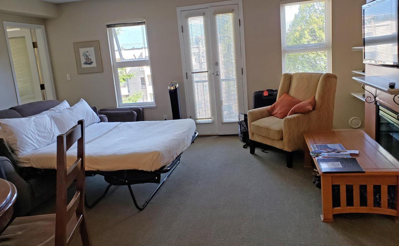 Times Square Aparthotel 3*